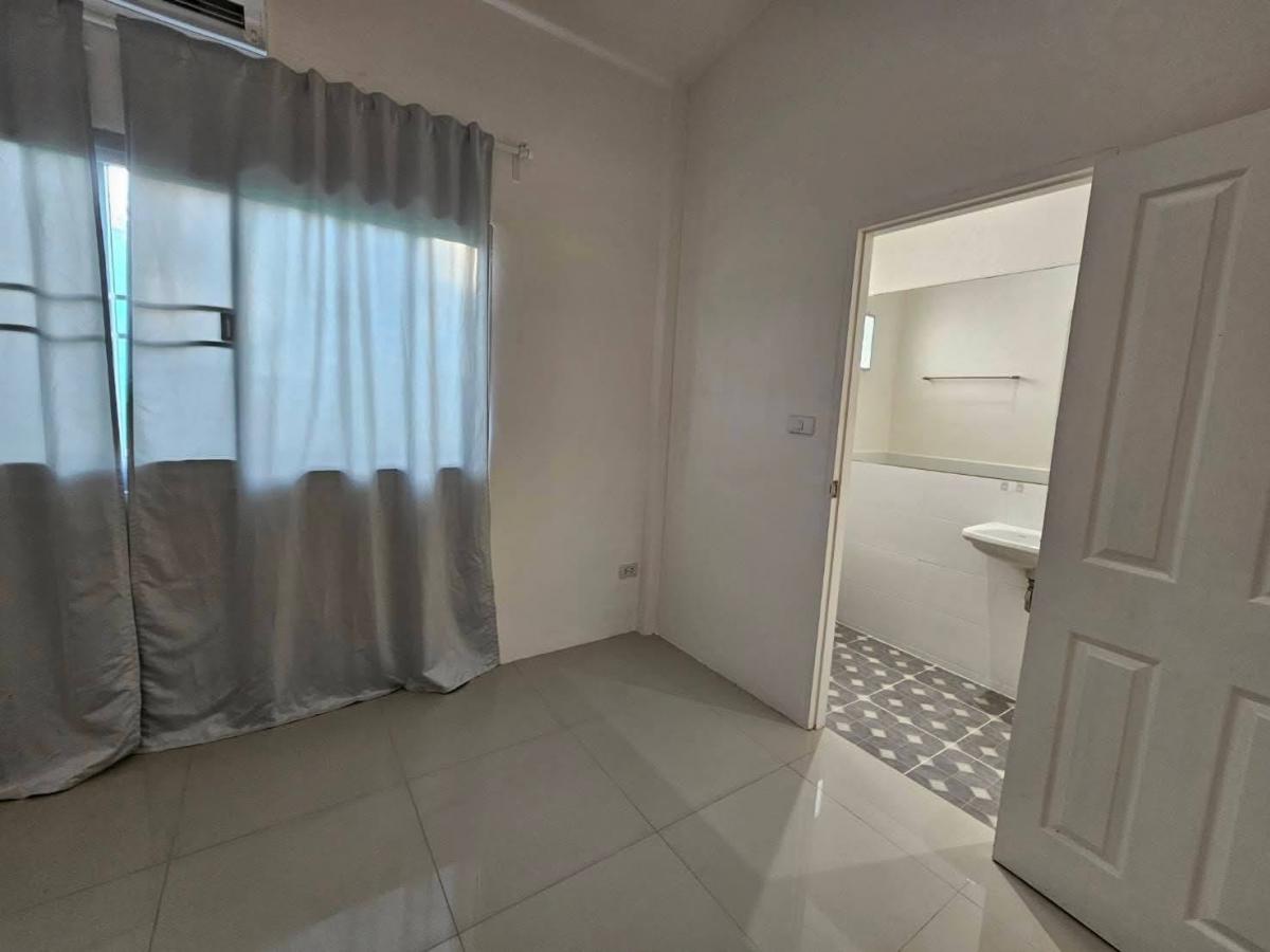 ให้เช่าบ้านเกษตรศาสตร์ รัชโยธิน : 28/02/2026, บ้านสุดคุ้ม 3 ห้องนอน ทาวน์เฮาส์ 120 ตรม. ใกล้เมือง ราคาดี 
Dream 3-Bed Home 120 sqm near city, great price!