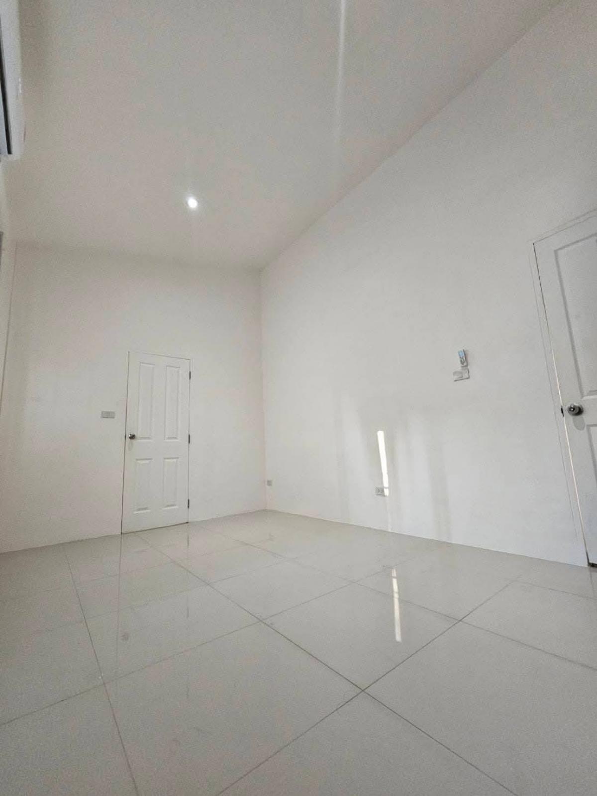 ให้เช่าบ้านเกษตรศาสตร์ รัชโยธิน : 28/02/2026, บ้านสุดคุ้ม 3 ห้องนอน ทาวน์เฮาส์ 120 ตรม. ใกล้เมือง ราคาดี 
Dream 3-Bed Home 120 sqm near city, great price!