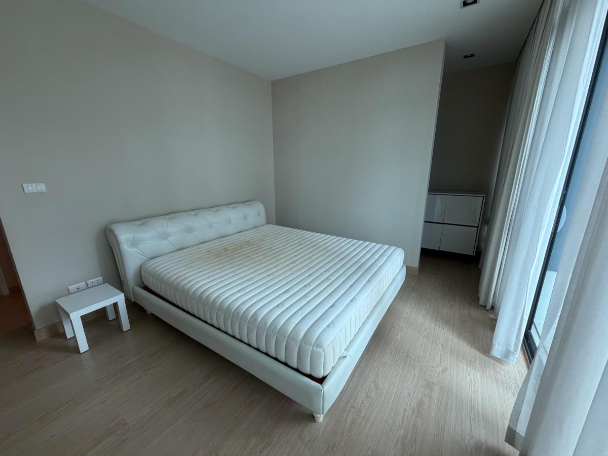 ขายคอนโดสุขุมวิท อโศก ทองหล่อ : 03/04/2026, รวมค่าโอนคอนโด The Room Sukhumvit 21 ใจกลางอโศก 
2 ห้องนอน 98 ตร.ม. พร้อมสิ่งอำนวยความสะดวกครบครัน! 0642748883