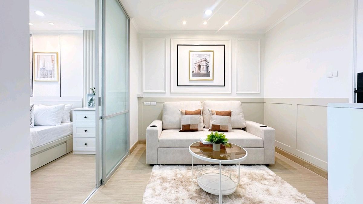 For SaleCondoChokchai 4, Ladprao 71, Ladprao 48, : 🛑 Stop paying rent every month! Pay in installments and own a condo in a prime location in the #Lat Phrao area, near the mall, near the BTS 📌 Lumpini Ville Chokchai 4 🌳