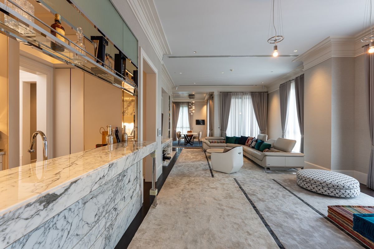 CondoWitthayu, Chidlom, Langsuan, Ploenchit : ❖ Nice Decoration ❖ 15+ floor, size 292.10 sq.m. | 2 bedrooms, fully furnished | Condominium near Central Embassy only 1 minute, BTS Phloen Chit 3 minutes