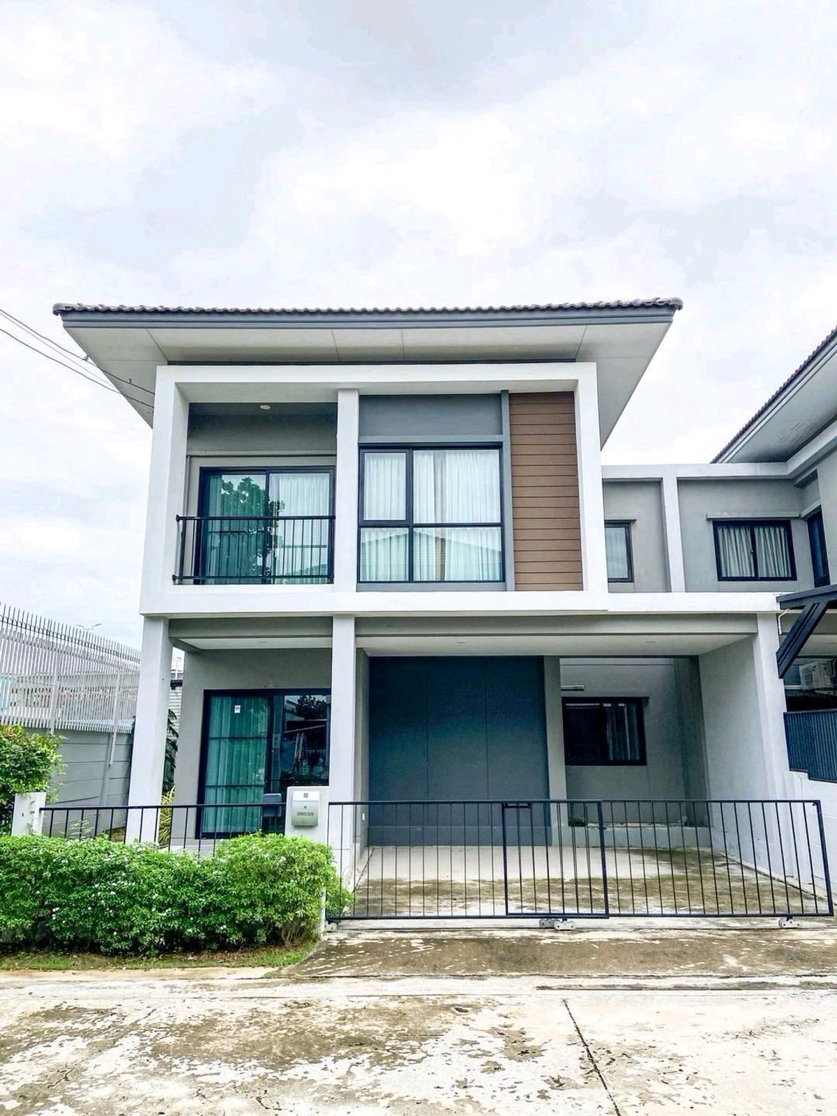 For RentTownhomeLadkrabang, Suwannaphum Airport : 🏡💥 Rent urgently!! New semi-detached house🤗 Lumpini Townville Lat Krabang-Suvarnabhumi Project