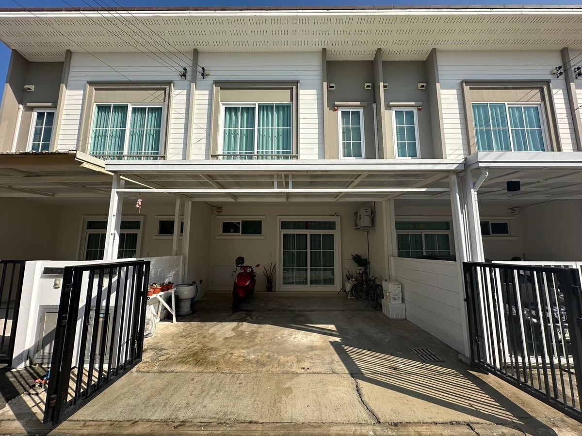 ขายทาวน์โฮมพระราม 5 ราชพฤกษ์ บางกรวย : หมู่บ้านคิวดิสทริค เวสต์เกต ถ.บางกรวย-ไทรน้อย บางบัวทอง นนทบุรี