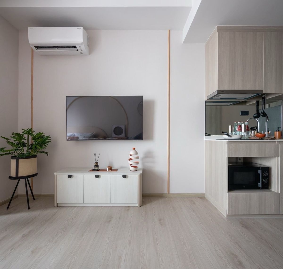 ขายคอนโดวงเวียนใหญ่ เจริญนคร : ทักมาคุยกับเราก่อน มีห้องจริงจากเซลล์โครงการ ในราคานี้ Reference สาทร-วงเวียนใหญ่ ราคาเริ่มต้นเพียง 3.39 ล้าน