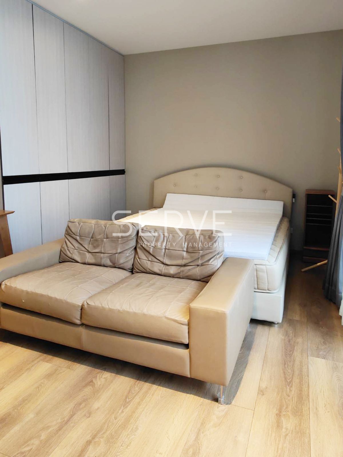 For RentCondoSukhumvit, Asoke, Thonglor : 🔥Hot Deal 18K🔥 Studio 33.85 sq.m. Good View & Good Location BTS Phrom Phong 650 m. at Park 24 or Park Origin Phrom Phong Condo / For Rent