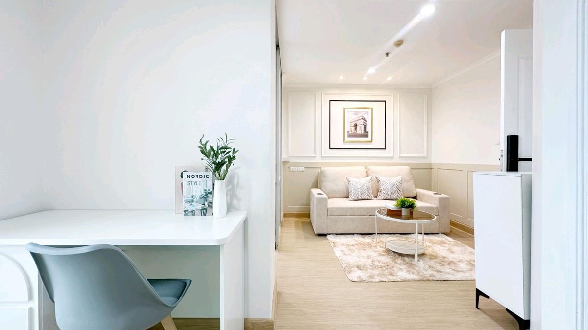 For SaleCondoChokchai 4, Ladprao 71, Ladprao 48, : 🛑 Stop paying rent every month! Pay in installments and own a condo in a prime location in the #Lat Phrao area, near the mall, near the BTS 📌 Lumpini Ville Chokchai 4 🌳