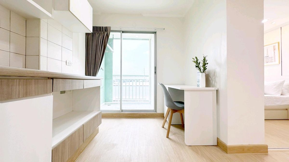 For SaleCondoChokchai 4, Ladprao 71, Ladprao 48, : 🛑 Stop paying rent every month! Pay in installments and own a condo in a prime location in the #Lat Phrao area, near the mall, near the BTS 📌 Lumpini Ville Chokchai 4 🌳