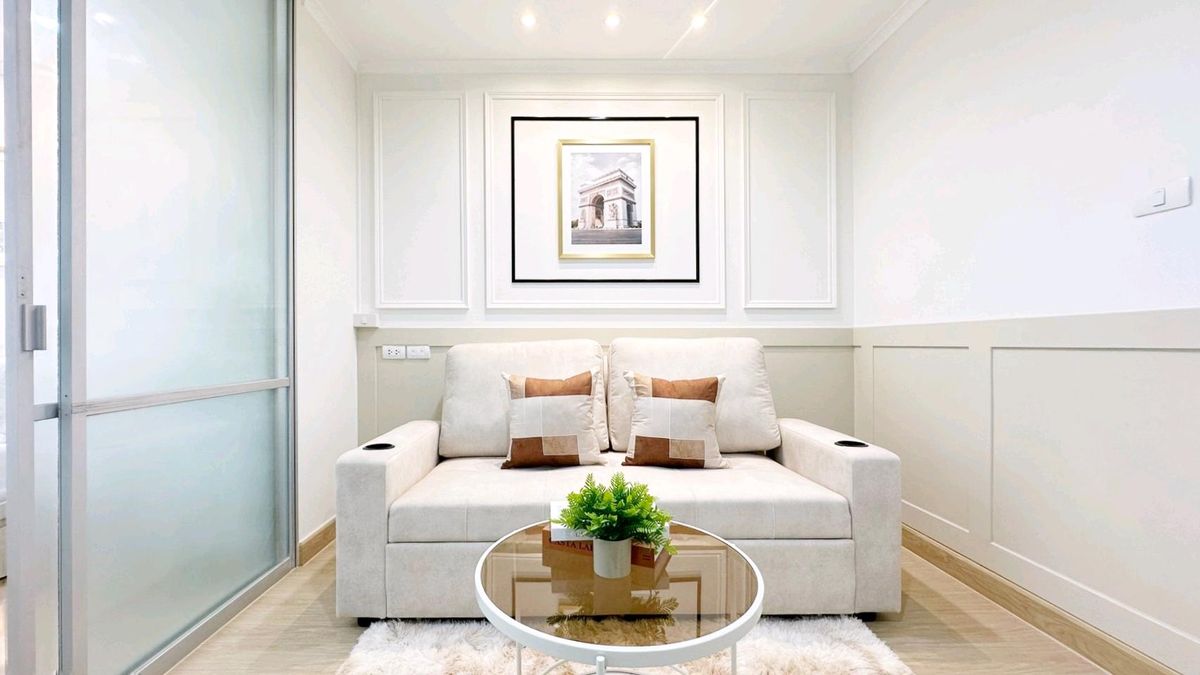 For SaleCondoChokchai 4, Ladprao 71, Ladprao 48, : 🛑 Stop paying rent every month! Pay in installments and own a condo in a prime location in the #Lat Phrao area, near the mall, near the BTS 📌 Lumpini Ville Chokchai 4 🌳