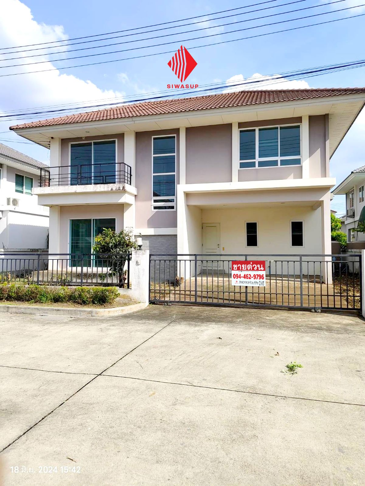 For SaleHousePathum Thani,Rangsit, Thammasat : Single house, Life Bangkok Boulevard Rangsit, really special price! Cheaper than anyone in the project!!! Get a quality home From top brands