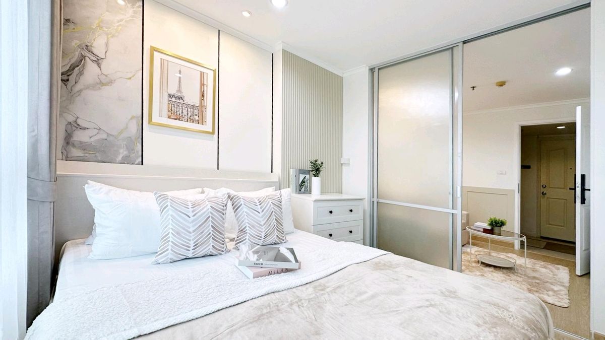 For SaleCondoChokchai 4, Ladprao 71, Ladprao 48, : 🛑 Stop paying rent every month! Pay in installments and own a condo in a prime location in the #Lat Phrao area, near the mall, near the BTS 📌 Lumpini Ville Chokchai 4 🌳