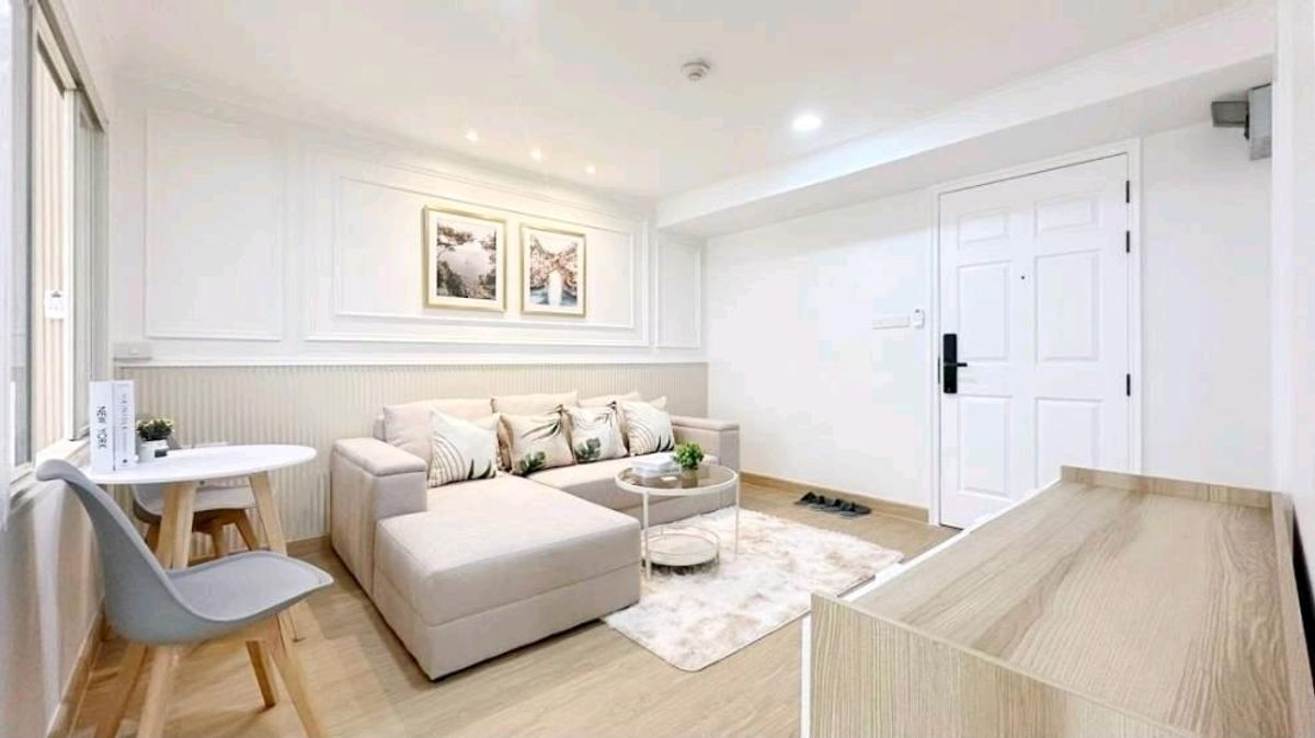 For SaleCondoRatchadapisek, Huaikwang, Suttisan : 🚆 Near MRT Huai Khwang, installments are cheaper than renting! Big room, complete functions, comfortable living in the middle of the city!📍 Lumpini Ville Cultural Center✨️