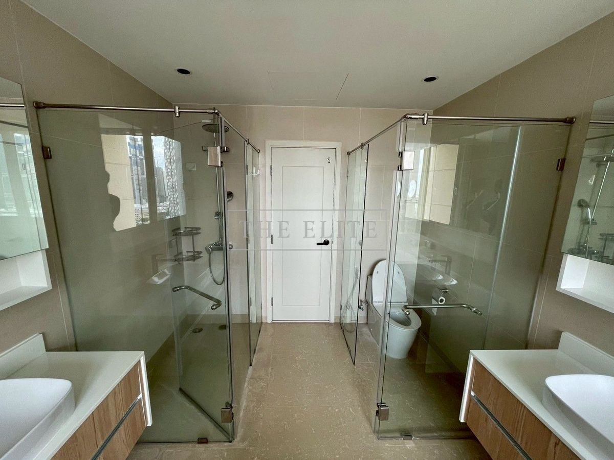 CondoSathorn, Narathiwat : ✨ Big room, city view, fully decorated, good price like this, there is only one room in the project 💯