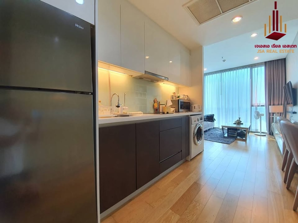 ให้เช่าคอนโดสาทร นราธิวาส : ✨ For Rent: The Breeze Narathiwas Condo ✨ 💰 Only 25,000 THB/month