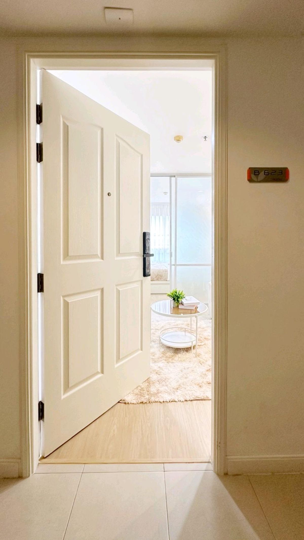 For SaleCondoChokchai 4, Ladprao 71, Ladprao 48, : 🛑 Stop paying rent every month! Pay in installments and own a condo in a prime location in the #Lat Phrao area, near the mall, near the BTS 📌 Lumpini Ville Chokchai 4 🌳