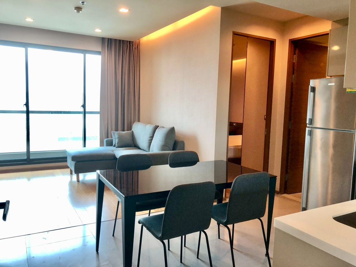 ขายคอนโดสาทร นราธิวาส : ( UL2510152 ) Tel/Line 096-2479369, ขายขาดทุน ด่วนน ดิแอดเดรส สาทร, 2 ห้องนอน 2 ห้องน้ำ ขนาด 70.22 ตร.ม. ชั้นสูง ราคาดีที่สุด Hot deal