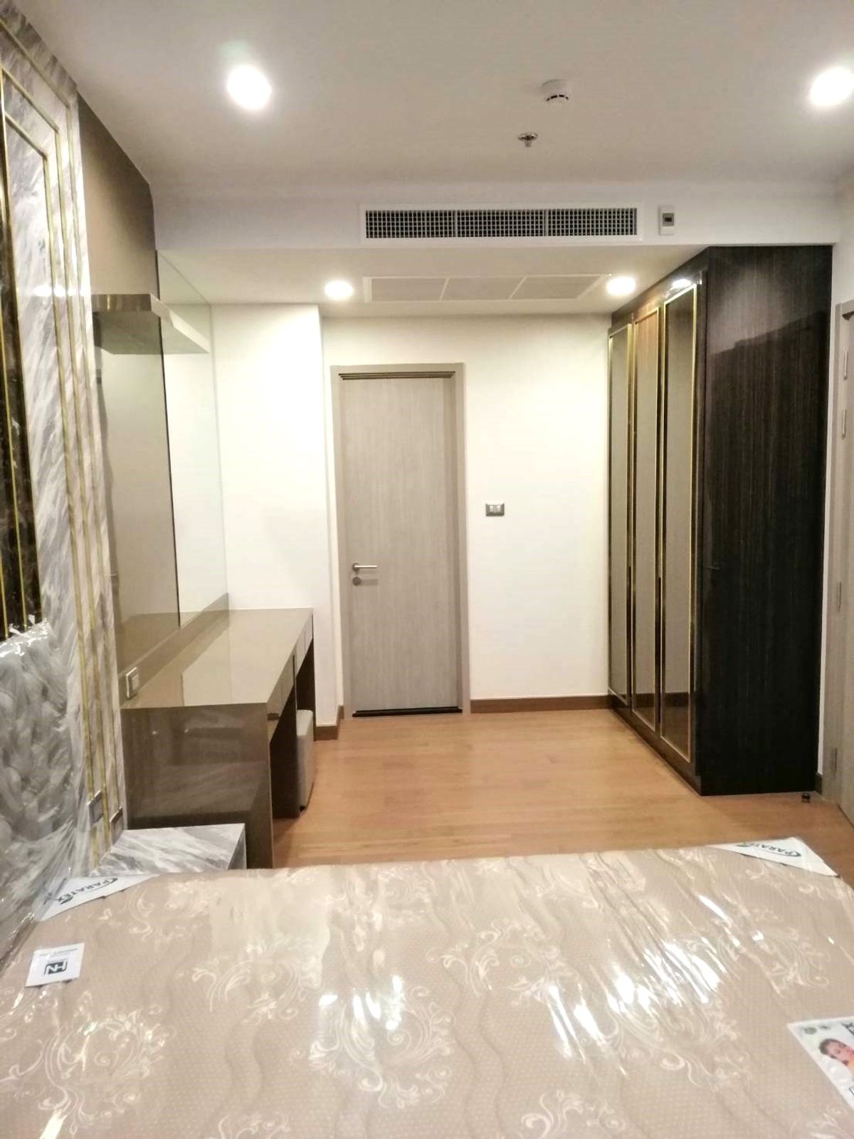 ให้เช่าคอนโดสุขุมวิท อโศก ทองหล่อ : Supalai Oriental Sukhumvit 39 📍1 Bedroom 58 SQ.M.  BEST PRICE📞Line @pukkhome (with @)