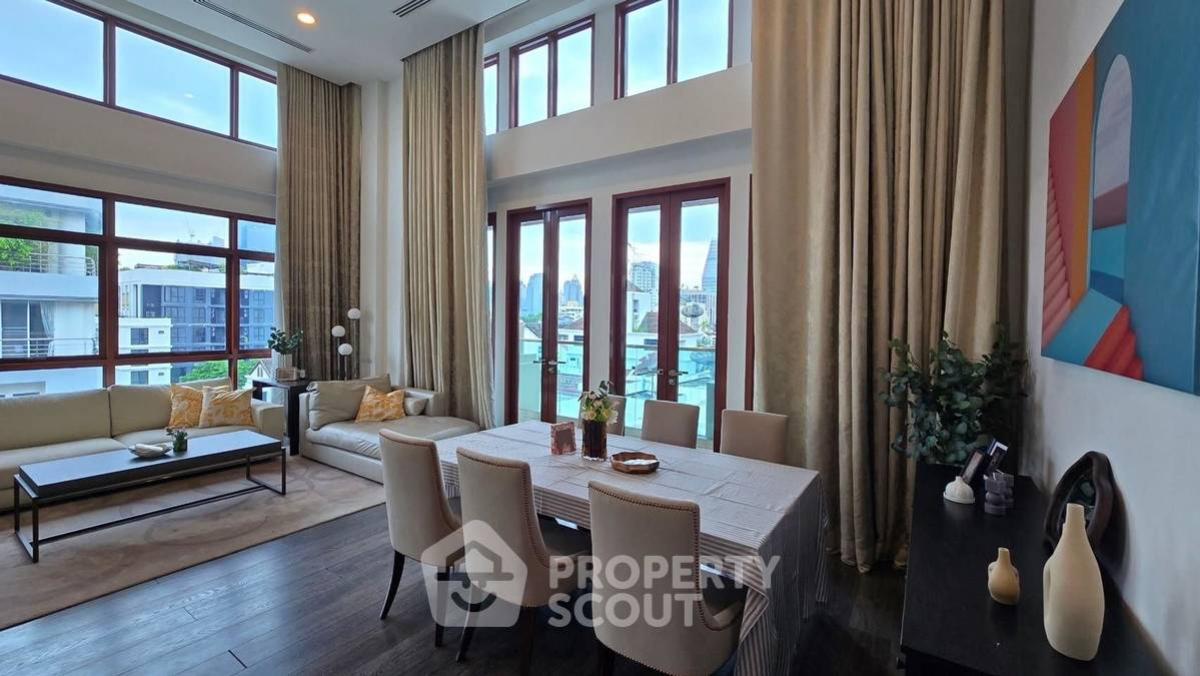 For RentCondoWitthayu, Chidlom, Langsuan, Ploenchit : 3-BR Condo at The Crest Ruamrudee near BTS Phloen Chit