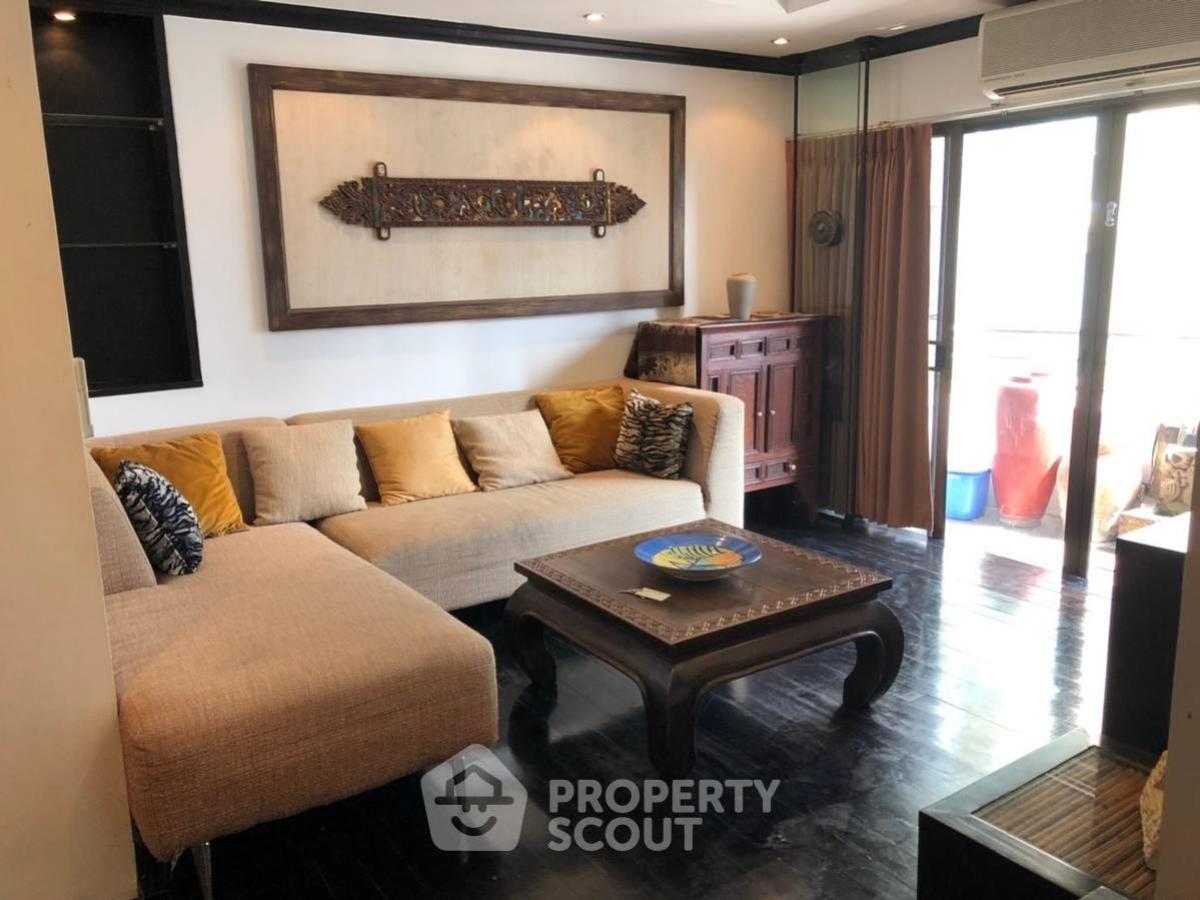 For RentCondoSukhumvit, Asoke, Thonglor : 2-BR Condo at Top View Tower Condominium near BTS Thong Lor