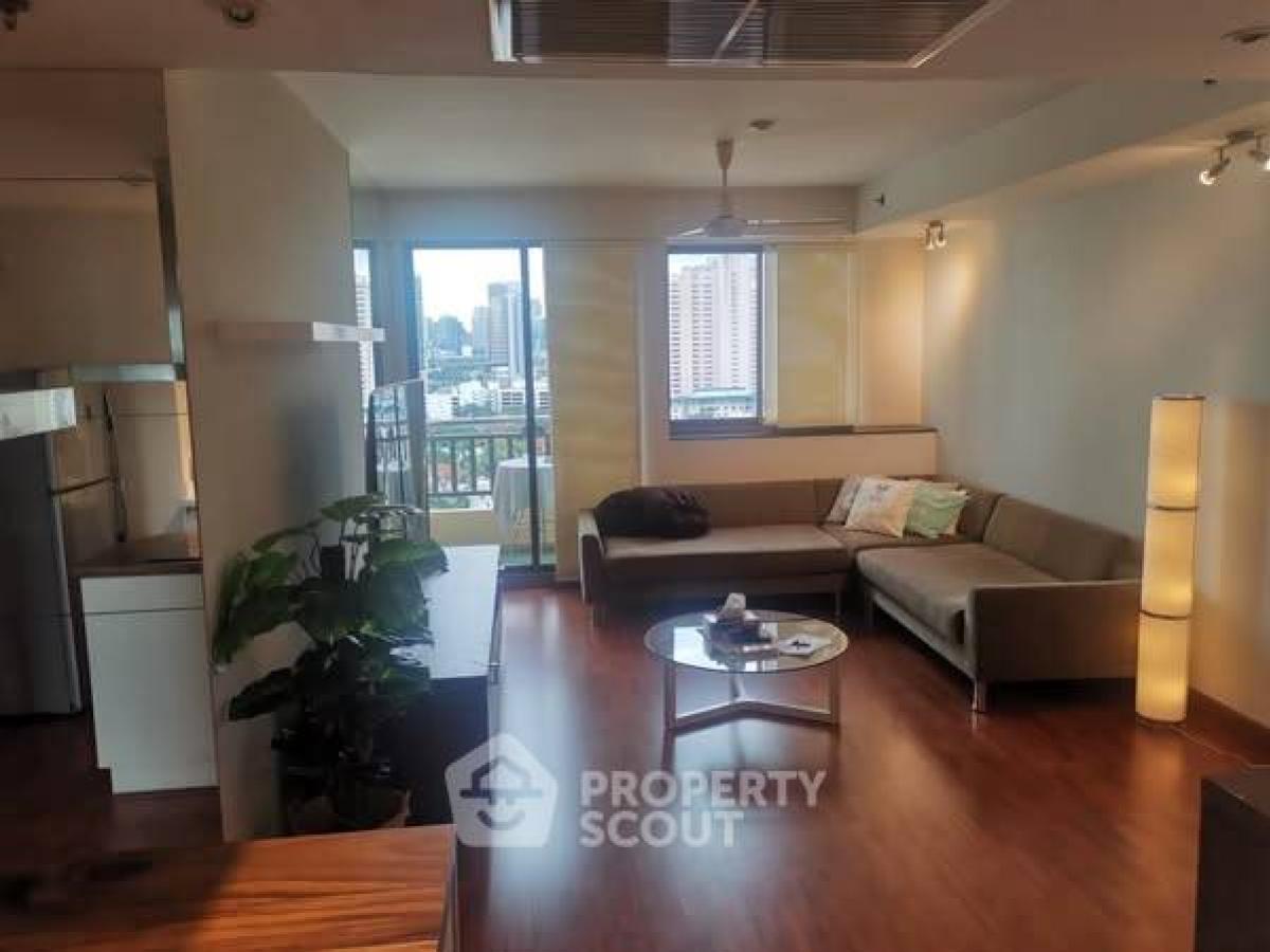 For RentCondoSathorn, Narathiwat : 1-BR Condo at Supalai Oriental Place Sathorn Suanplu near MRT Lumphini