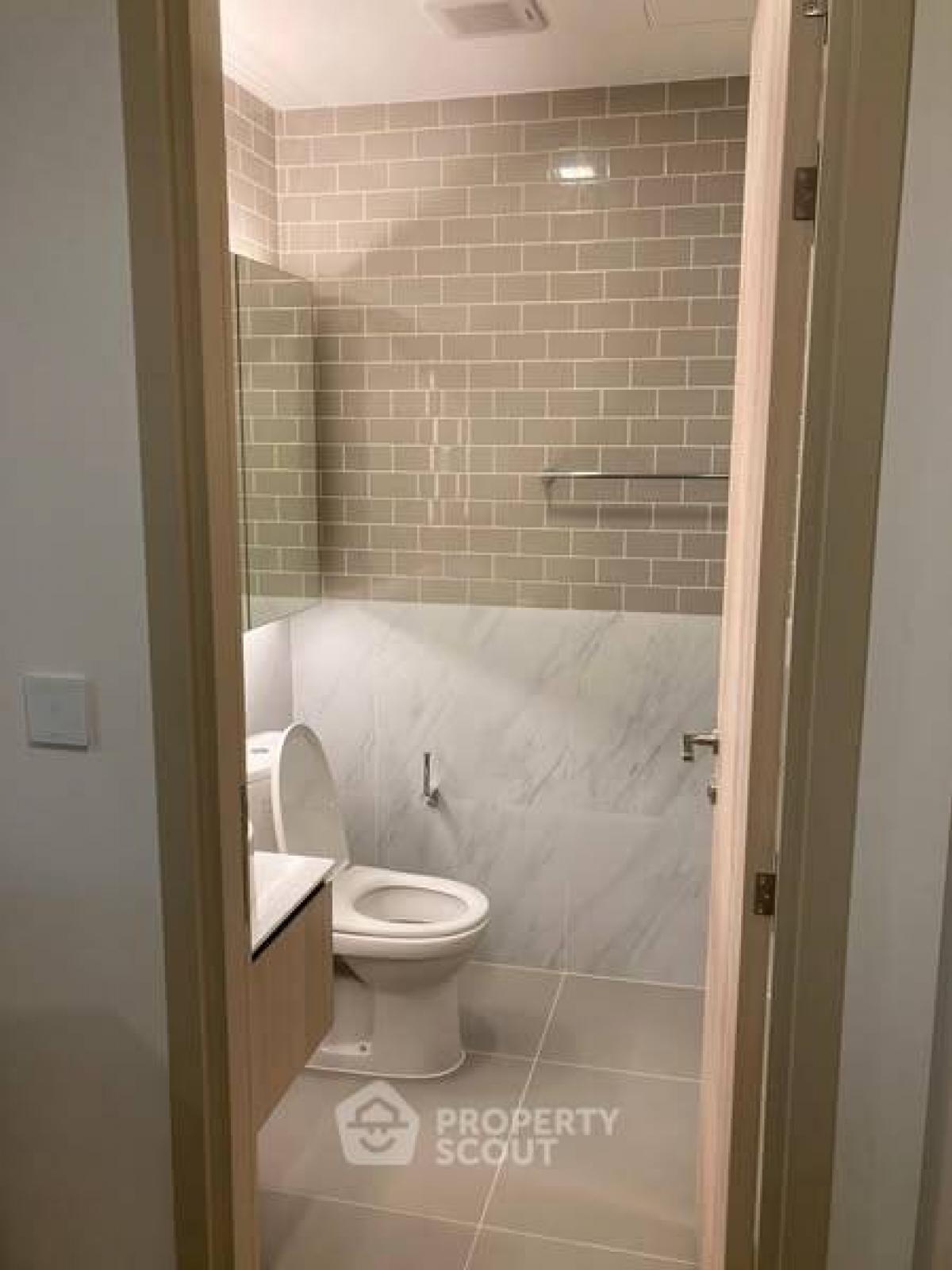 For RentCondoRatchathewi,Phayathai : 1-BR Condo at XT Phayathai near BTS Phaya Thai