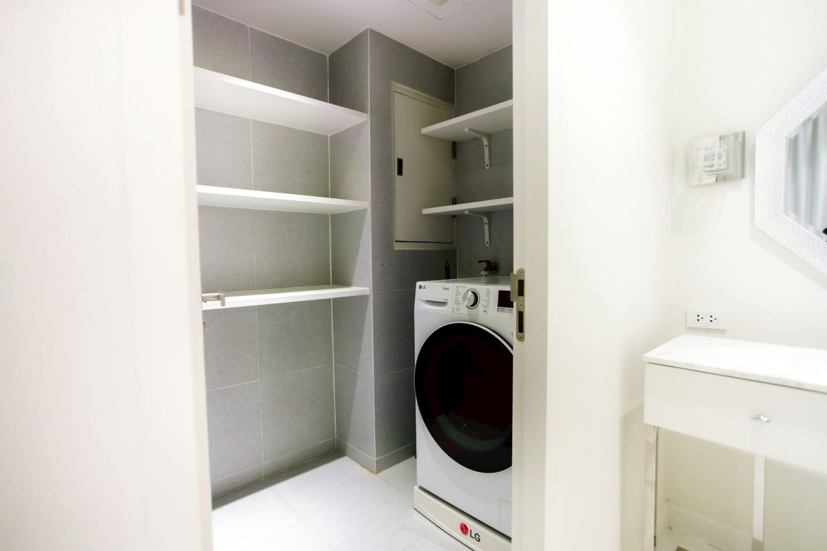 ขายคอนโดวิทยุ ชิดลม หลังสวน : ✨ For Sale : Navin Court Condo ✨  💰 Only 15,900,000 THB