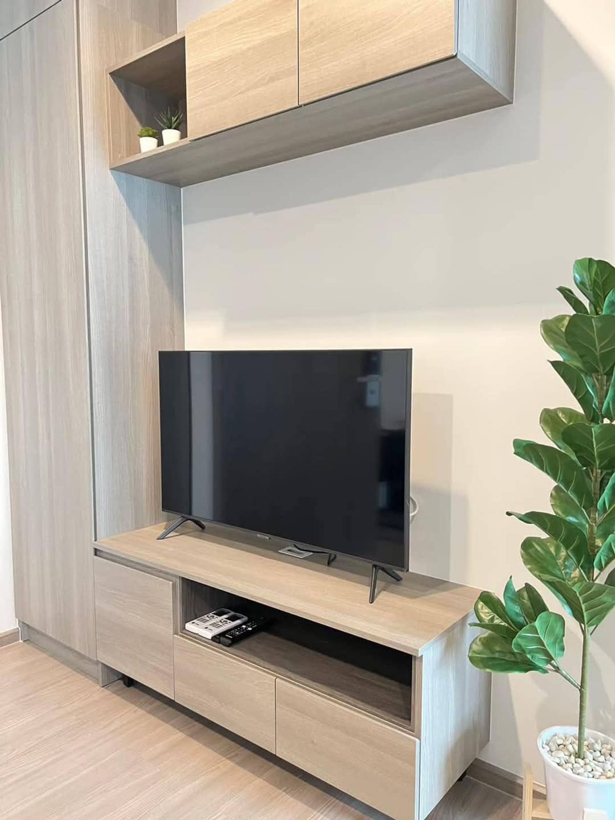 For RentCondoRama9, Petchburi, RCA : For rent ✨ THE BASE Phetchaburi - Thonglor ✨ Fully furnished and equipped, near BTS Phrom Phong