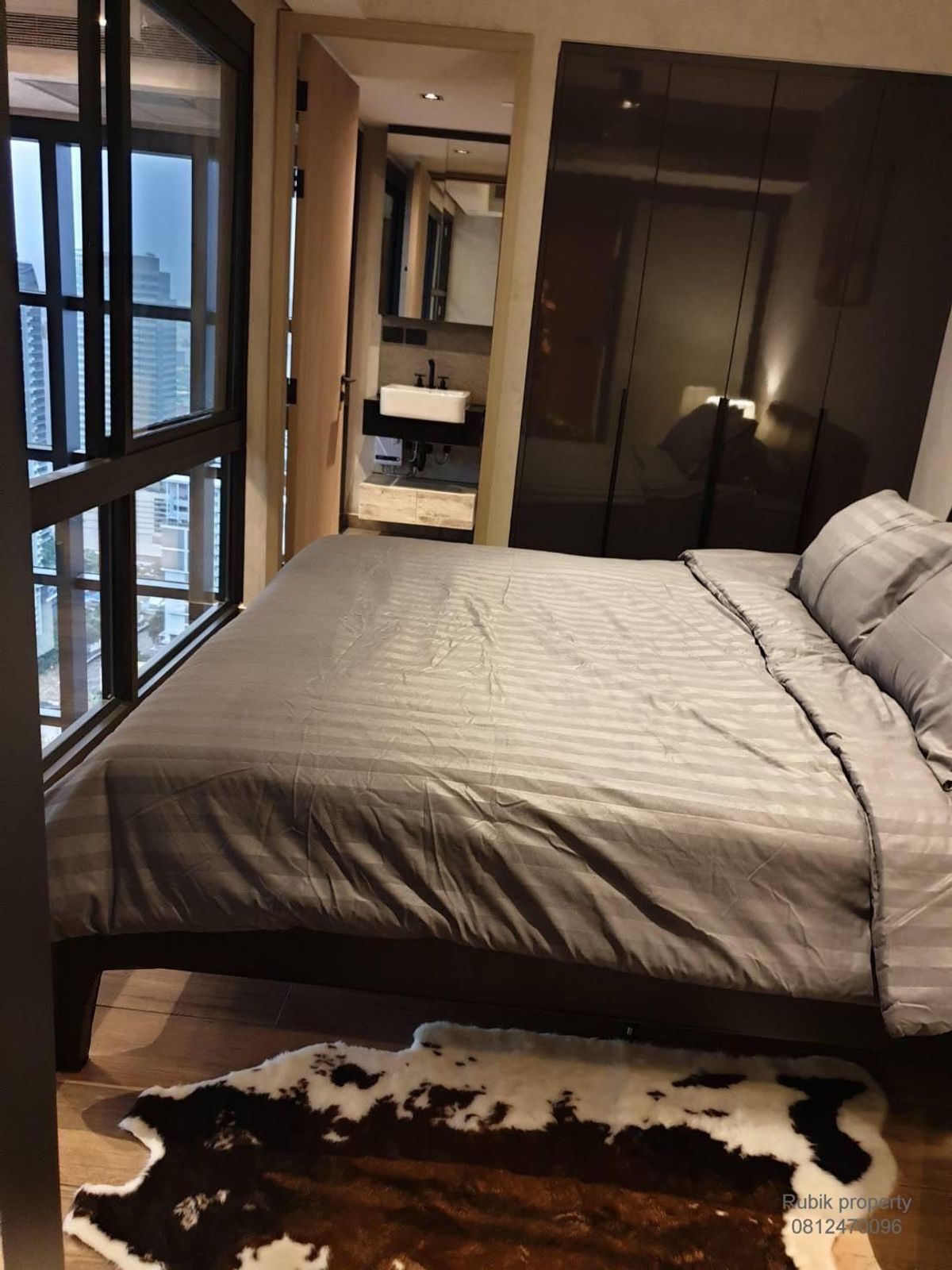 For SaleCondoSukhumvit, Asoke, Thonglor : RB1303) For sale Loft Asok — Duplex Style (37th floor)