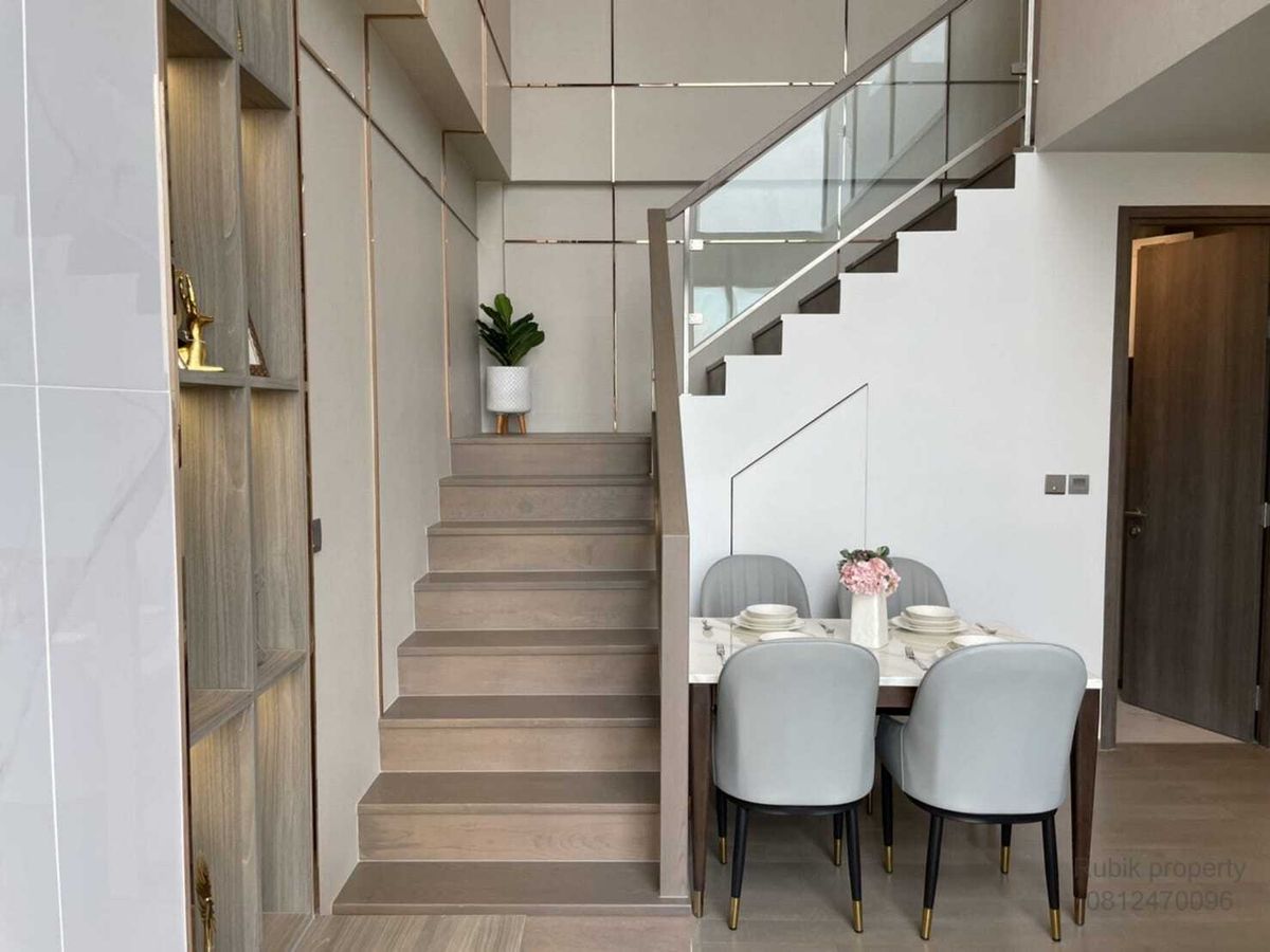 For SaleCondoSukhumvit, Asoke, Thonglor : (RB1300) Selling Celes Asoke — Duplex Top-Floor (Duplex on high floor)