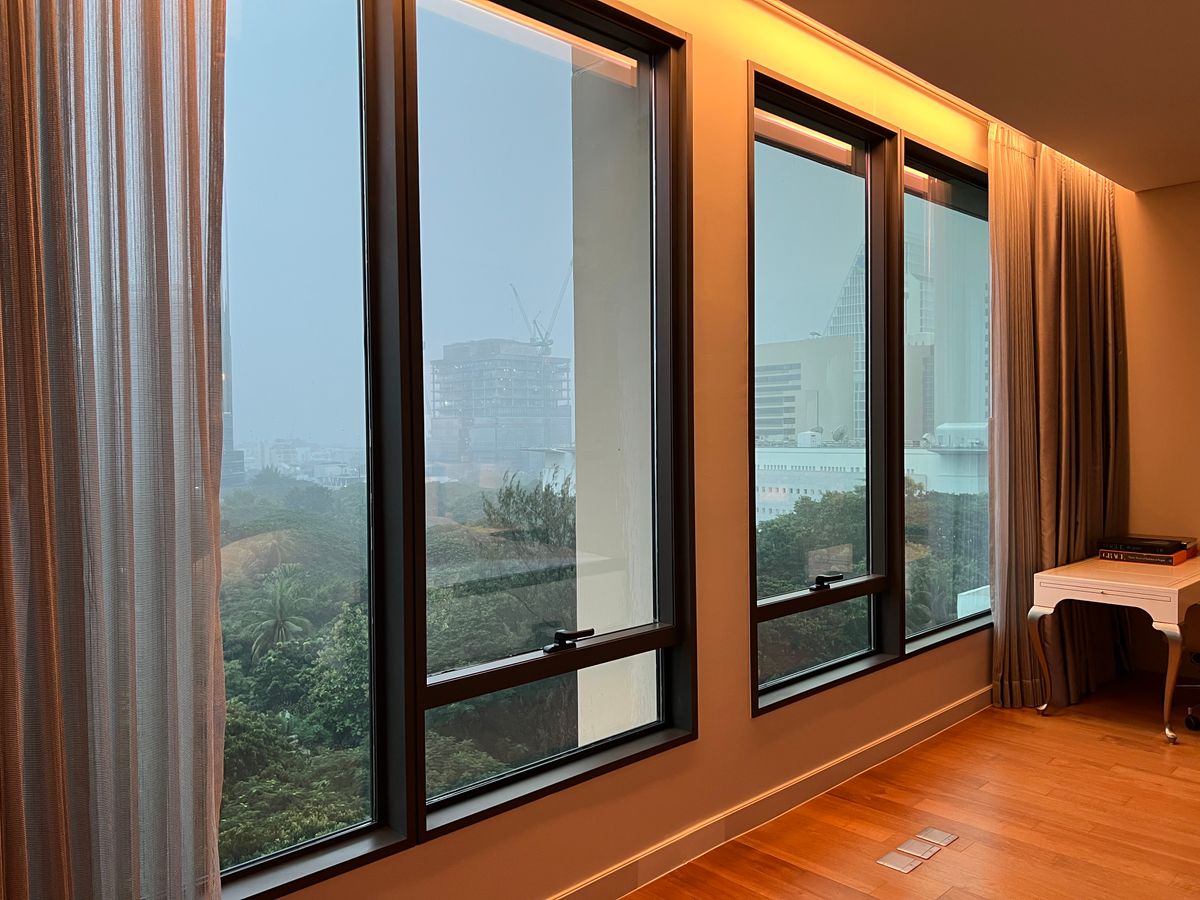 ให้เช่าคอนโดวิทยุ ชิดลม หลังสวน : 👀 สำรวจแบบ 3D - คอนโดหรู 3 ห้องนอน | Sindhorn Residence