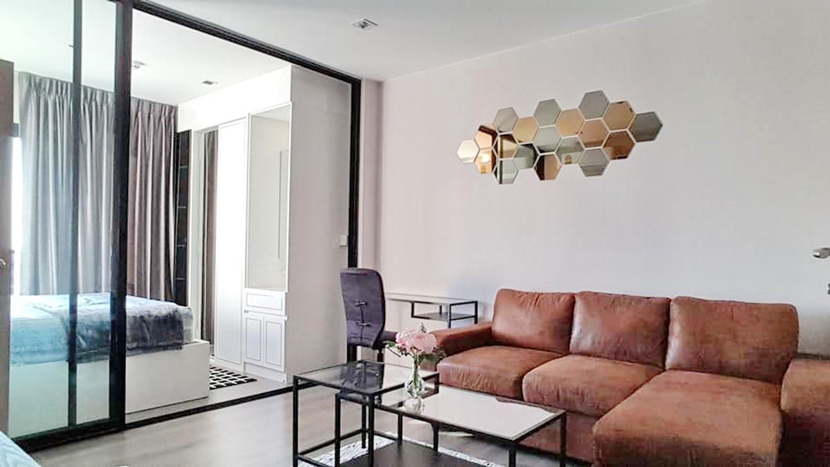 For RentCondoRattanathibet, Sanambinna : Condo for rent next to the river bank, Politan Rive, room next to 350 MRT Phra Nang Klao.