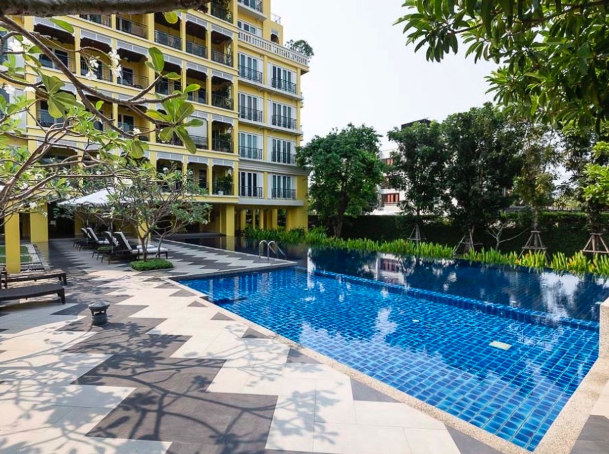 ให้เช่าคอนโดสาทร นราธิวาส : 🌿 Supreme Garden Condominium – 3 Bedroom Apartment for Rent 🏢