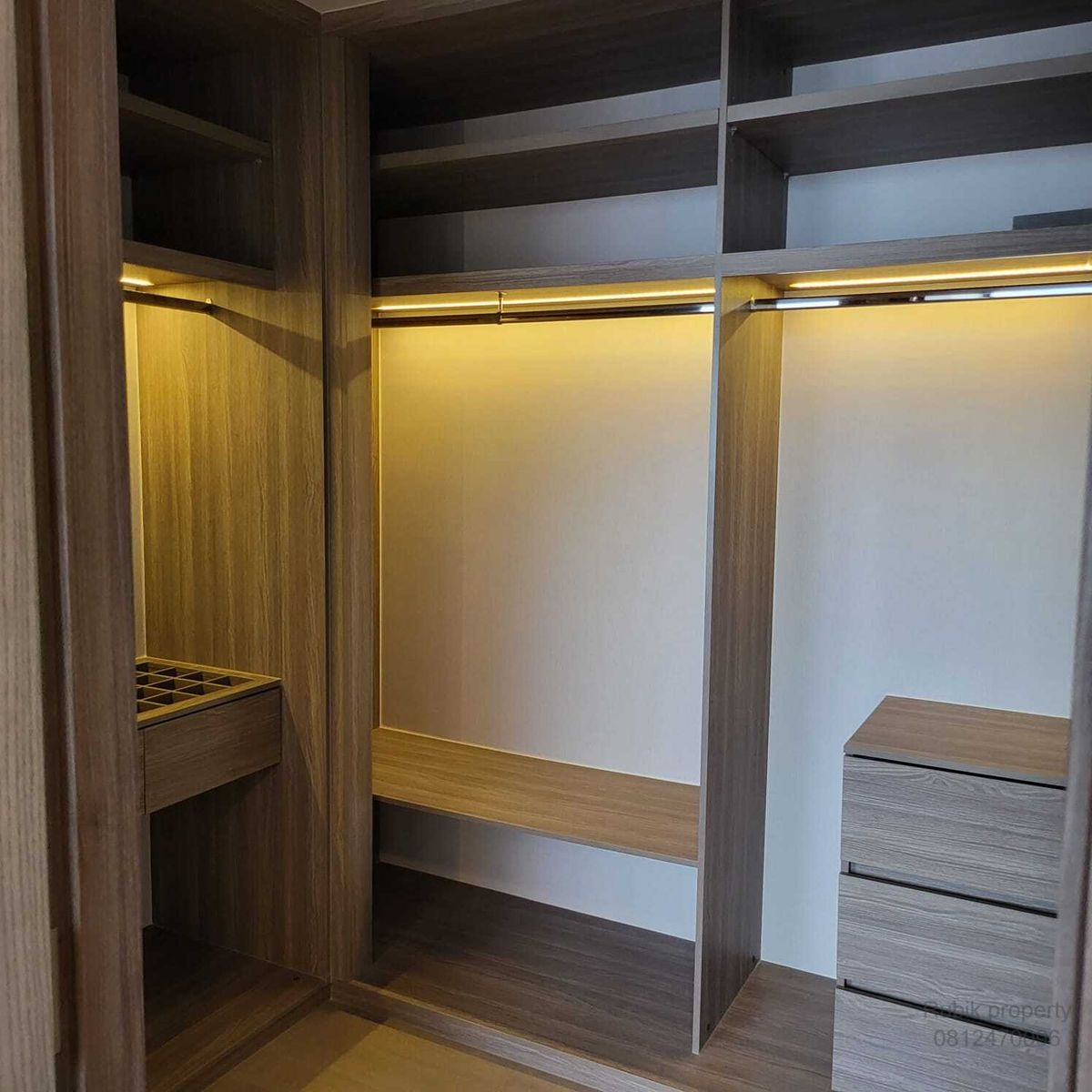 For SaleCondoSukhumvit, Asoke, Thonglor : (RB1300) Selling Celes Asoke — Duplex Top-Floor (Duplex on high floor)