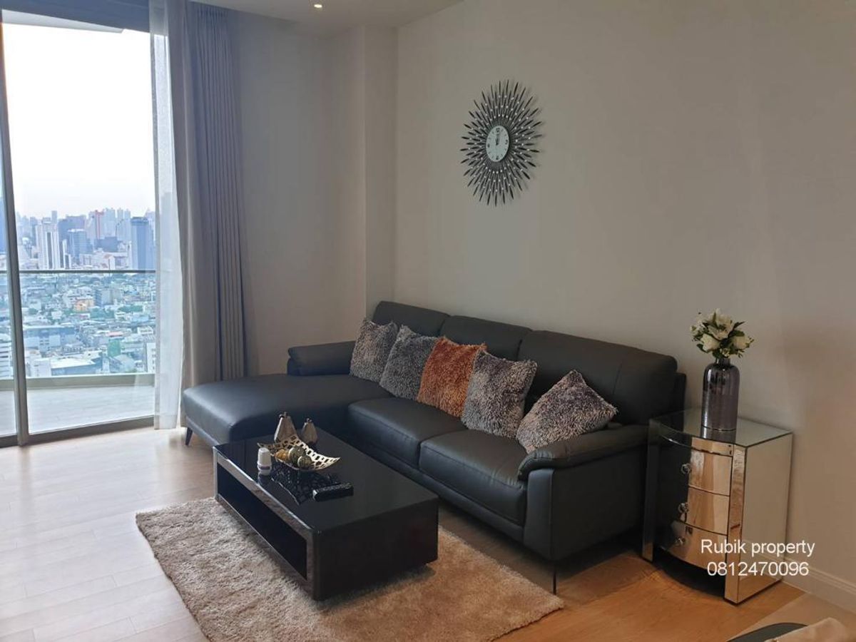 For SaleCondoWongwianyai, Charoennakor : (RB1294) Magnolia Waterfront Residences for sale — Riverfront Luxury