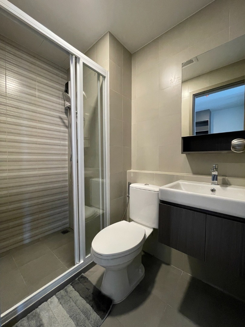 For RentCondoKhlongtoei, Kluaynamthai : 🔥For urgent rent🔥Aspire Sukhumvit-Rama 4, fully furnished, ready to move in, convenient transportation, near BTS Phra Khanong❗