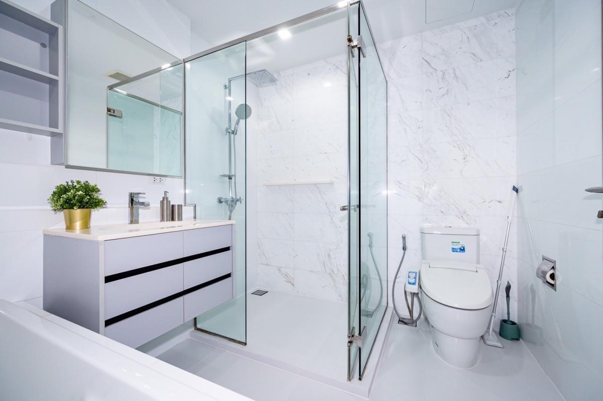 For RentCondoSukhumvit, Asoke, Thonglor : 🔥For urgent rent🔥 HQ Thonglor, beautiful room, fully furnished, ready to move in, convenient transportation ❗