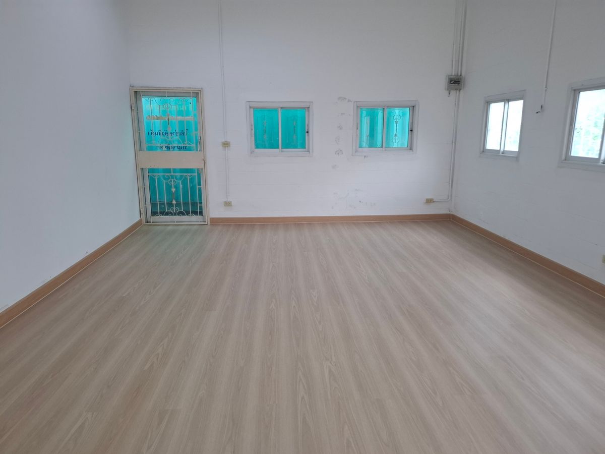 For RentOfficePinklao, Charansanitwong : 🏢 Office room for rent, size 38 sq m, behind Yanhee Hospital, can register a company.