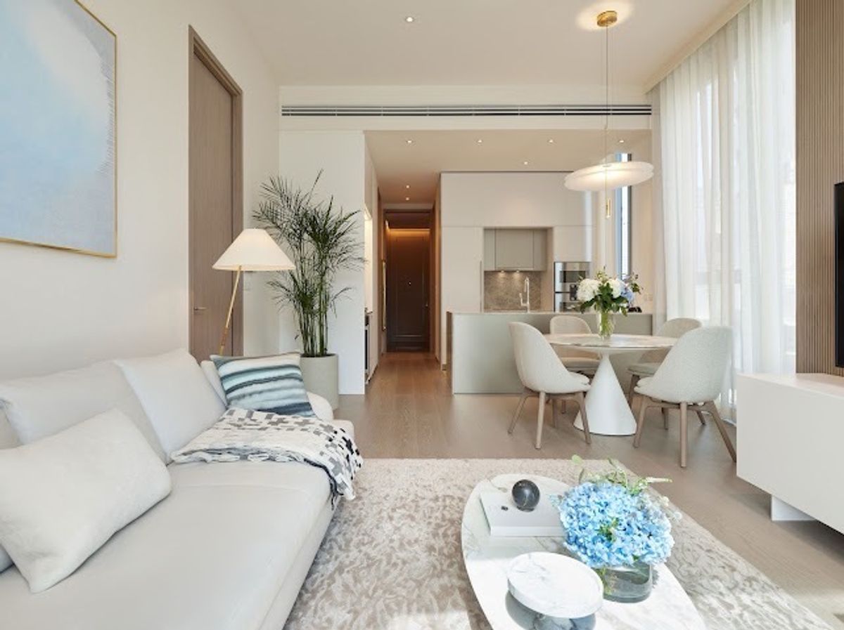 ขายคอนโดวิทยุ ชิดลม หลังสวน : 🔘For Selling 1Bed 1Bath 85.26Sqm. Fully fitted Start 38,500,000Baht. Ready to move.  
