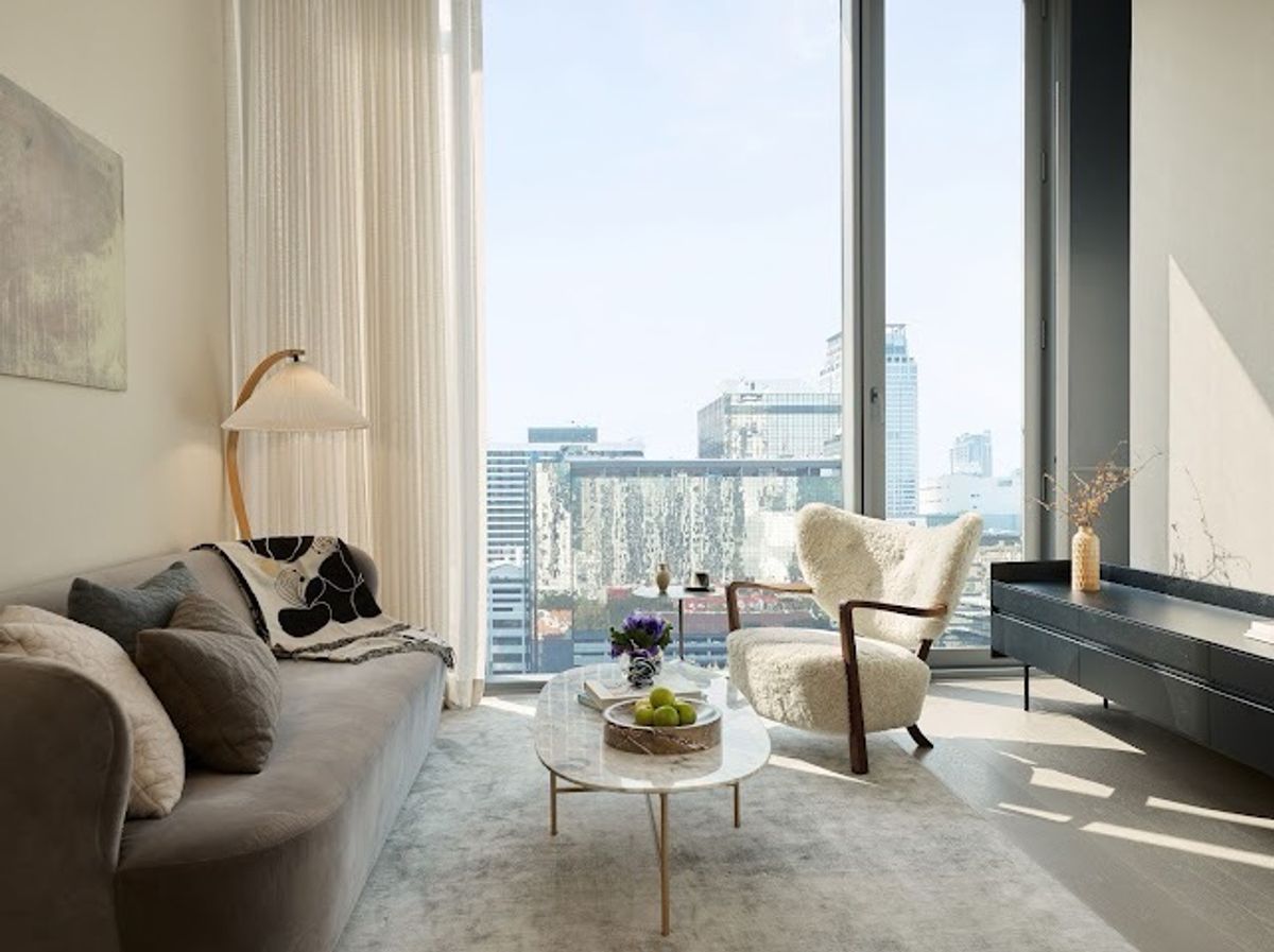 ขายคอนโดวิทยุ ชิดลม หลังสวน : ⚫️ 2Bed 2Bath 156.55Sqm. Fully Fitted Start 85,000,000Baht. Ready to move. 