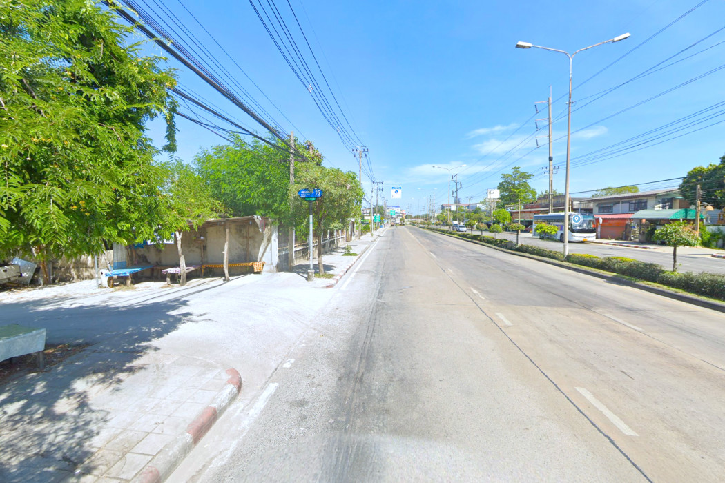 ขายที่ดินลาดกระบัง สุวรรณภูมิ : ขาย ที่ดิน ริมถนนฉลองกรุง ปากซอยฉลองกรุง8 778 ตรว เหมาะทำการค้า KK