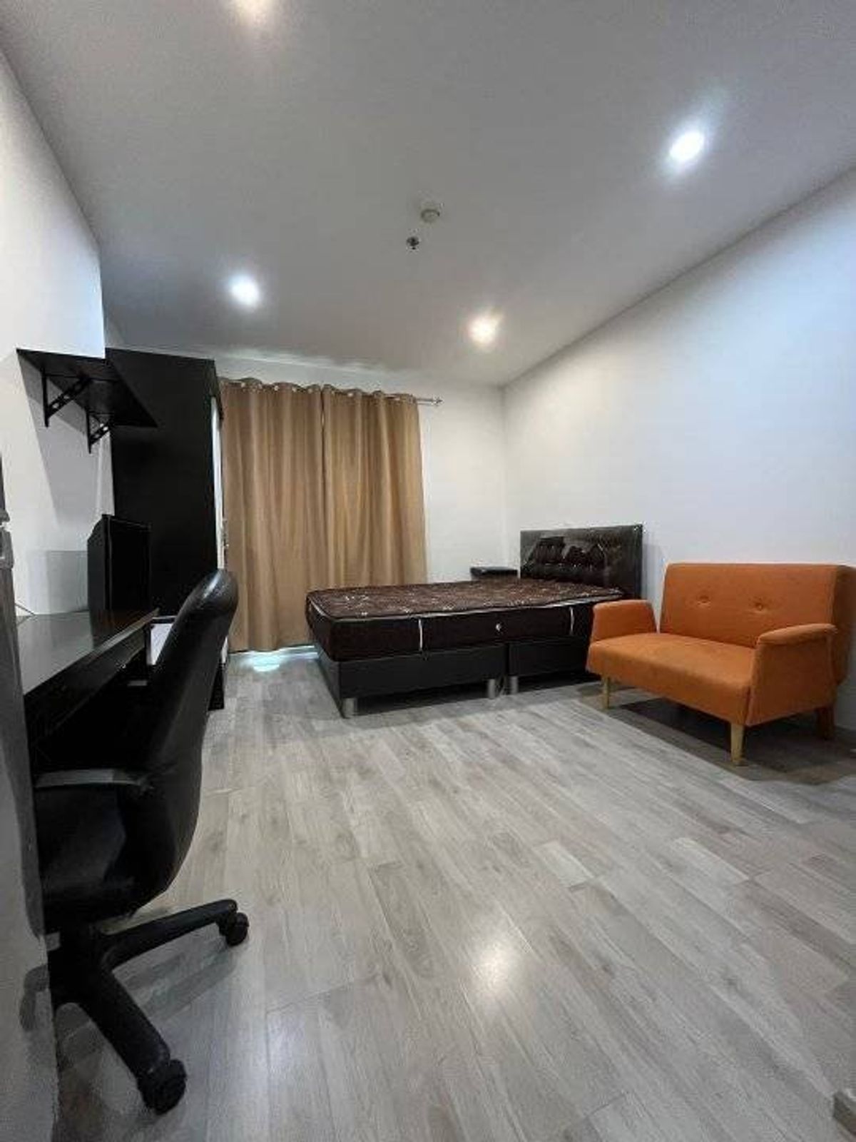 ให้เช่าคอนโดปิ่นเกล้า จรัญสนิทวงศ์ : เช่าคอนโด IDEO Mobi Charan - Interchange/ไอดีโอ โมบิ จรัญ อินเตอร์เชนจ์ (A6810001)