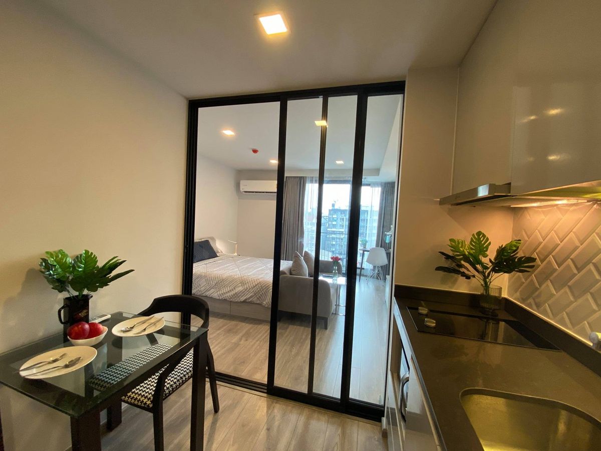 For RentCondoRatchathewi,Phayathai : Maestro 14 Siam Ratchathewi【𝐑𝐄𝐍𝐓】🔥Luxury condo in the heart of Siam, connected to all the conveniences of life🔥  Contact Line ID: @hacondo