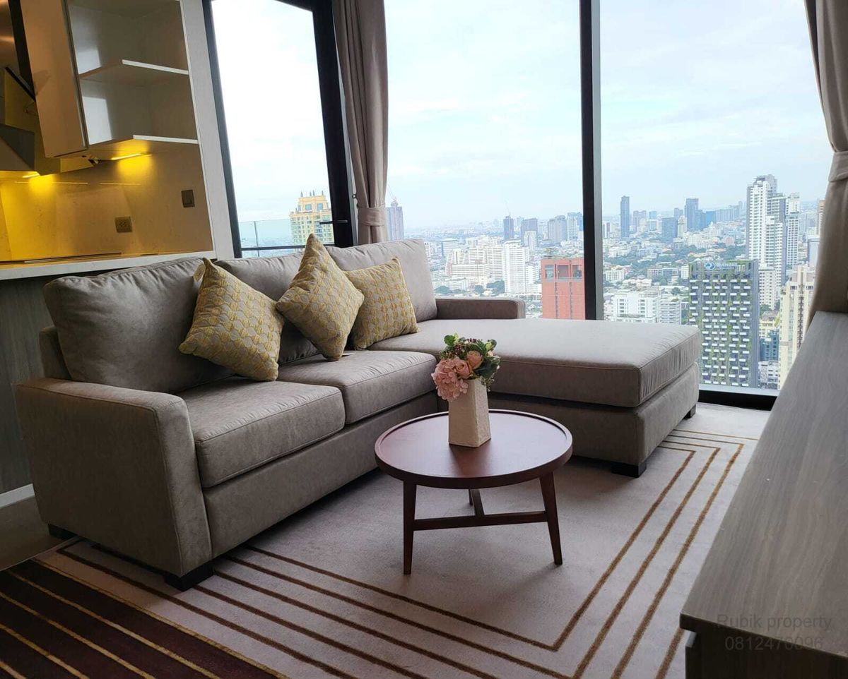 For SaleCondoSukhumvit, Asoke, Thonglor : (RB1300) Selling Celes Asoke — Duplex Top-Floor (Duplex on high floor)