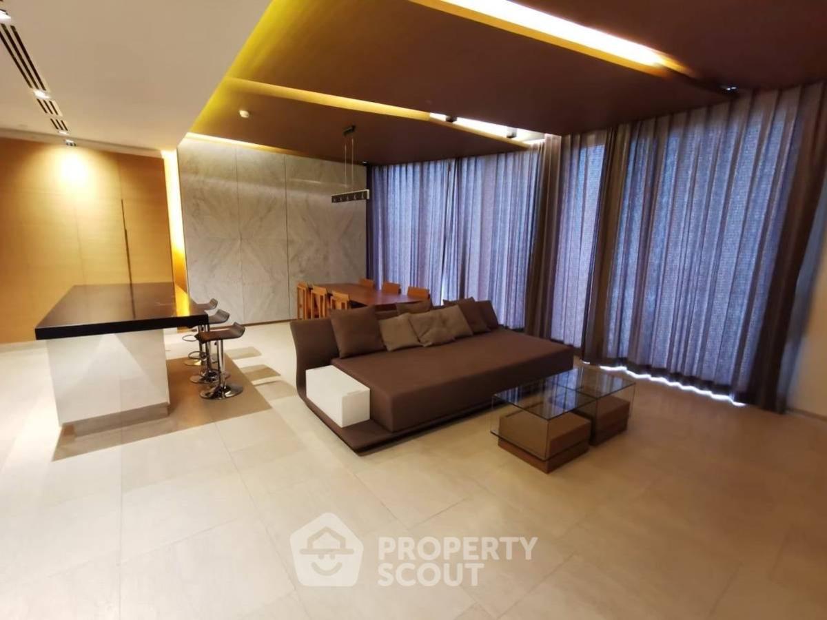 For SaleCondoSilom, Saladaeng, Bangrak : 2-BR Condo at Saladaeng Residences near MRT Si Lom