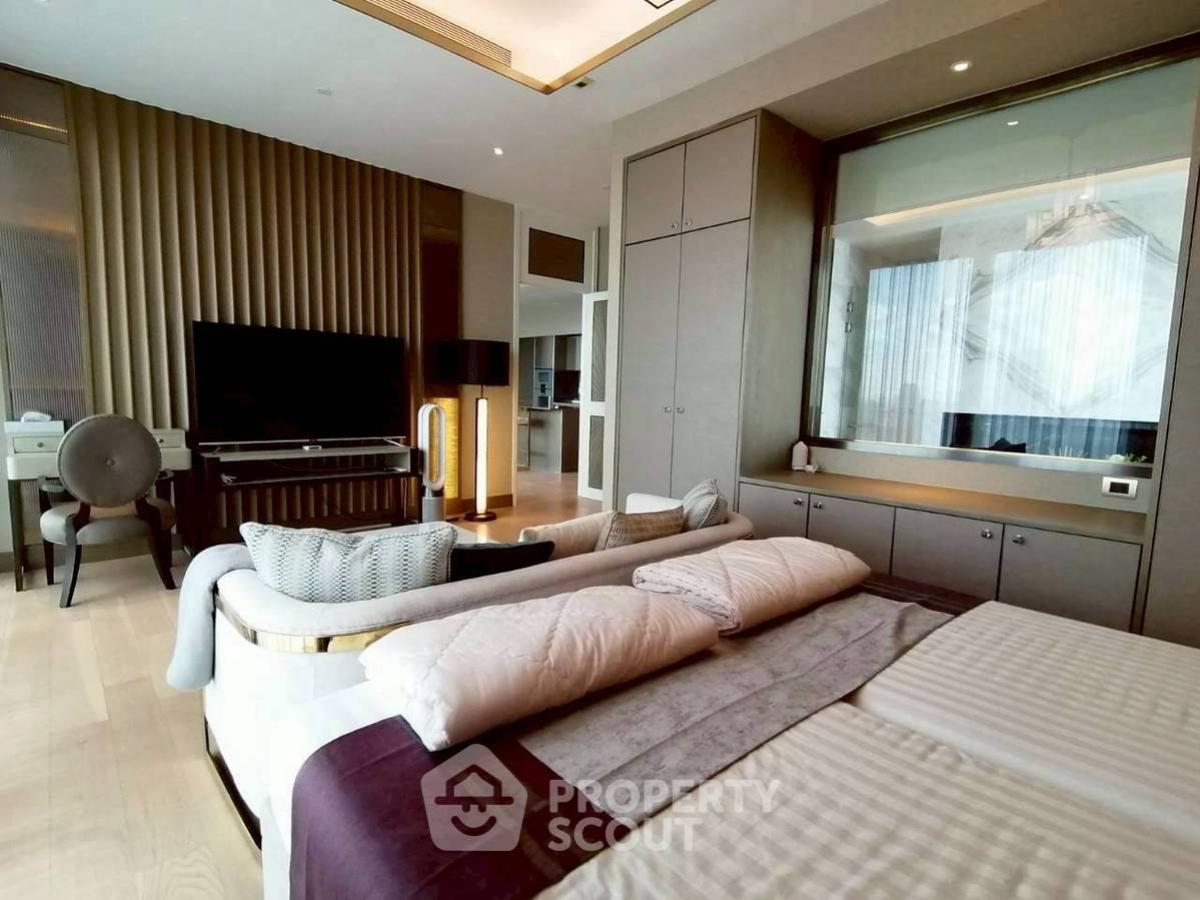 For SaleCondoWongwianyai, Charoennakor : 3-BR Condo at The Residences At Mandarin Oriental, Bangkok near BTS Saphan Taksin