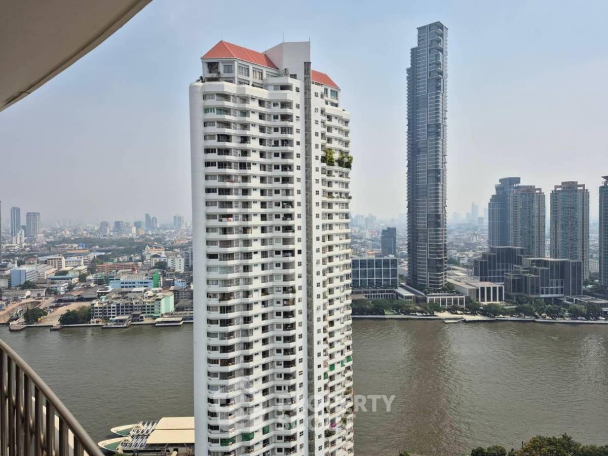 For SaleCondoWongwianyai, Charoennakor : 2-BR Condo at Saichol Mansion near BTS Saphan Taksin