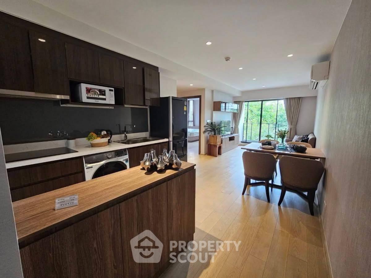 ขายคอนโดสุขุมวิท อโศก ทองหล่อ : คอนโด 2-ห้องนอน ที่ รูเนะสุ ทองหล่อ 5 ใกล้ BTS ทองหล่อ