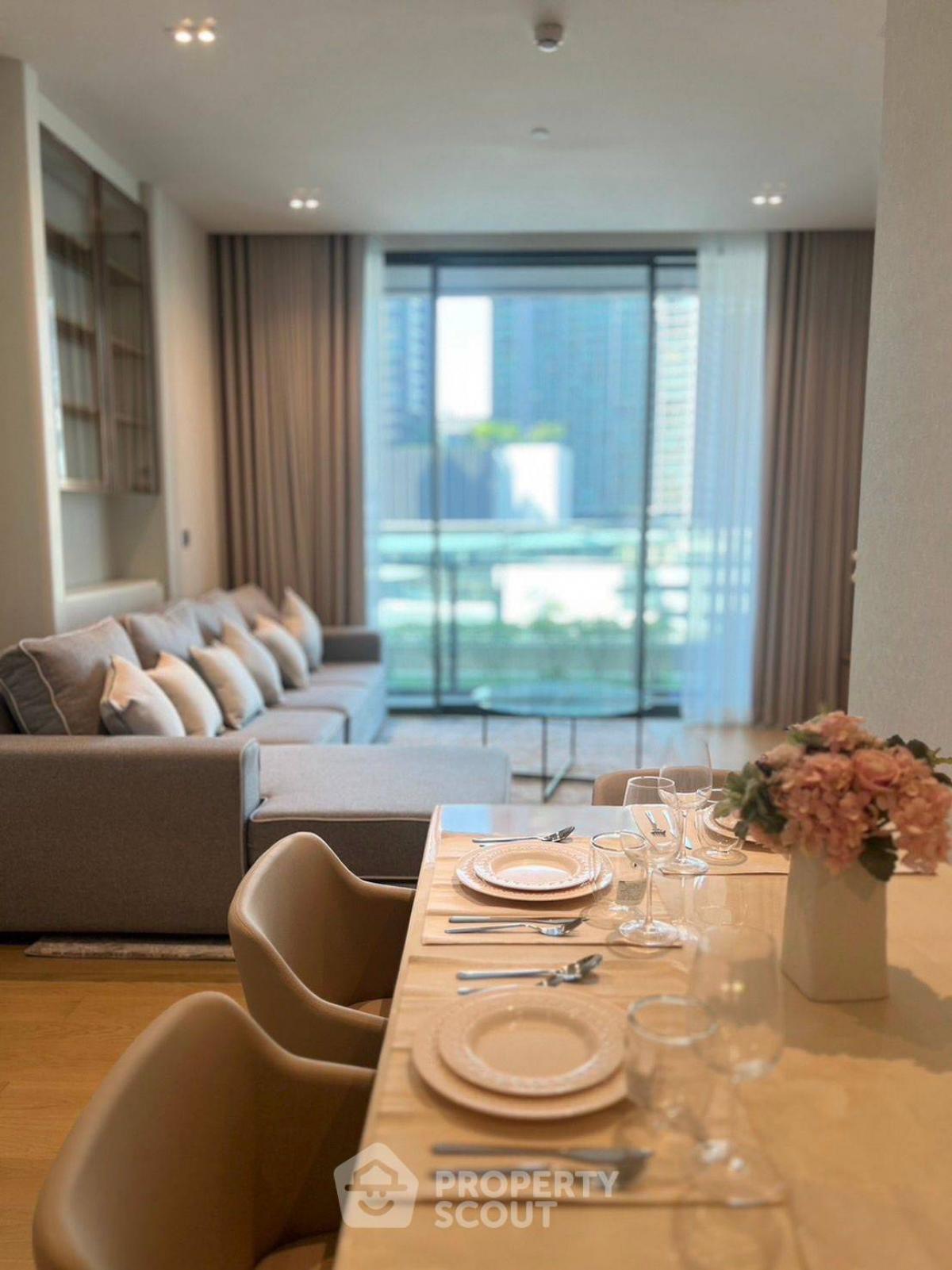 ขายคอนโดสุขุมวิท อโศก ทองหล่อ : คอนโด 2-ห้องนอน ที่ เดอะ สแตรนด์ ทองหล่อ ใกล้ BTS ทองหล่อ