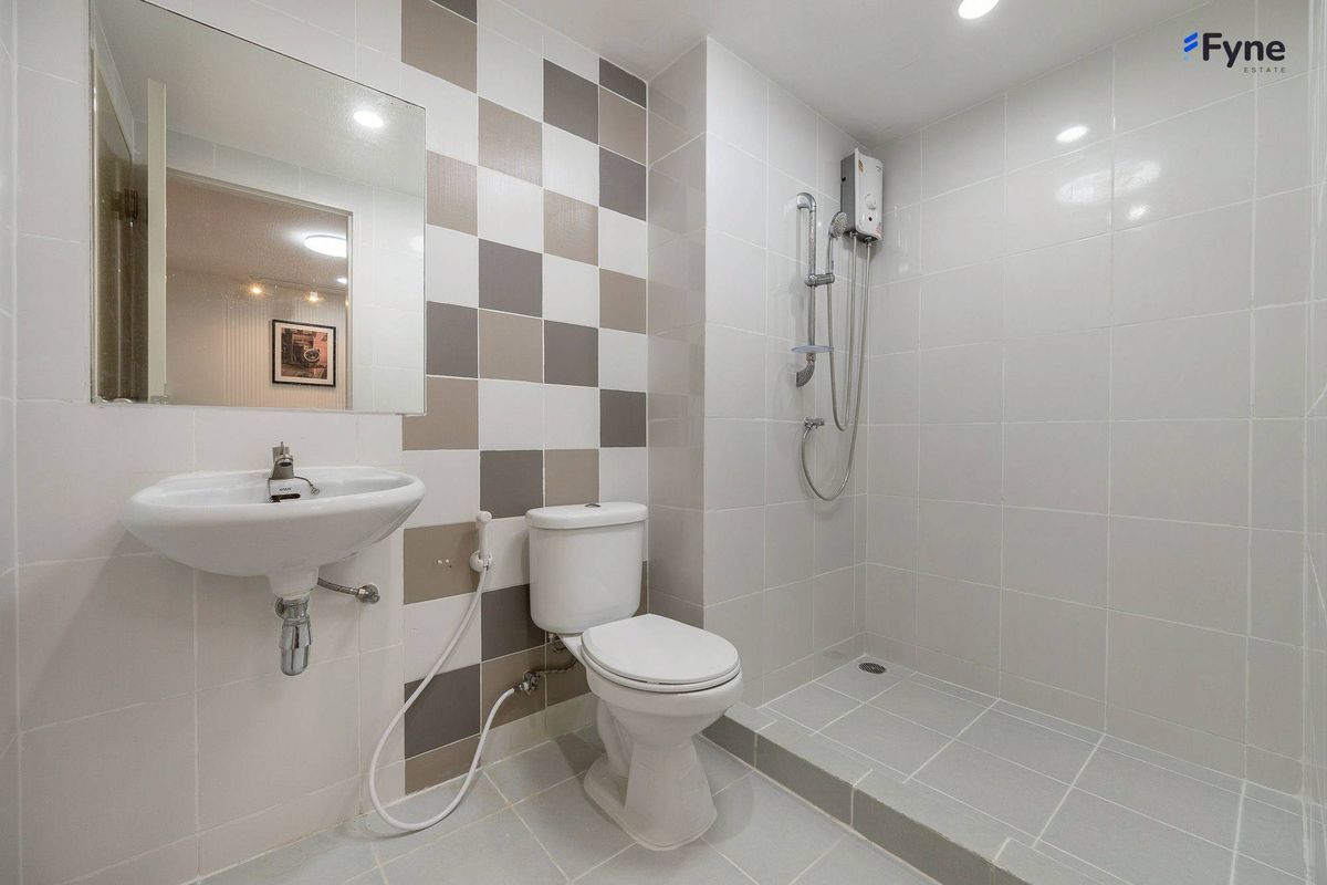 For SaleCondoKasetsart, Ratchayothin : Lat Phrao, Wang Hin, Chokchai 4, Ratchada Kaset, along the expressway, The Niche ID, Lat Phrao-Wang Hin.