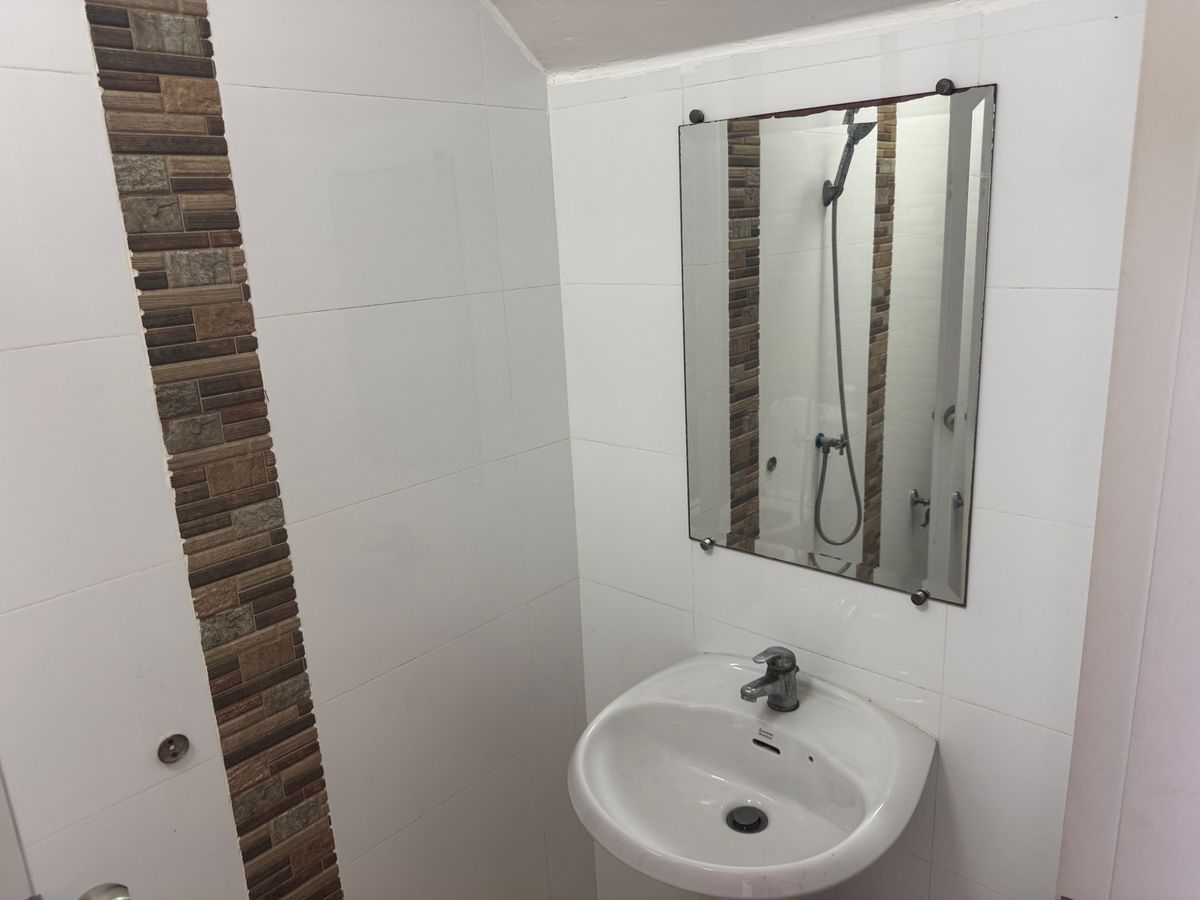 For RentShop HouseNonthaburi, Bang Yai, Bangbuathong : Commercial building for rent, 4.5 floors, Ban Kluay-Sai Noi Road, beautiful, cheap, good location, convenient parking, near Central Westgate. The house left very quickly. Interested? Line @841qqlnr