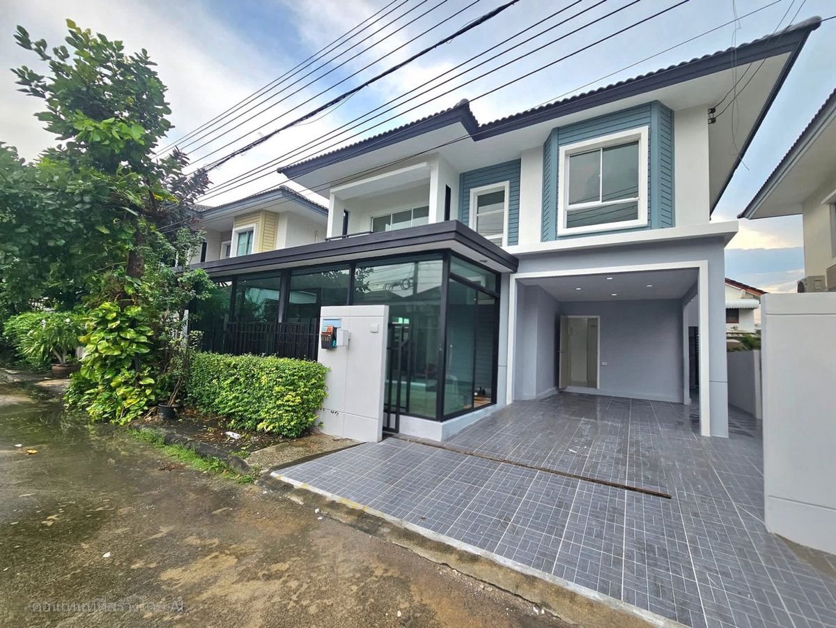 For SaleHouseVipawadee, Don Mueang, Lak Si : Large semi-detached house, fully renovated, near Don Mueang Airport, main road!!!